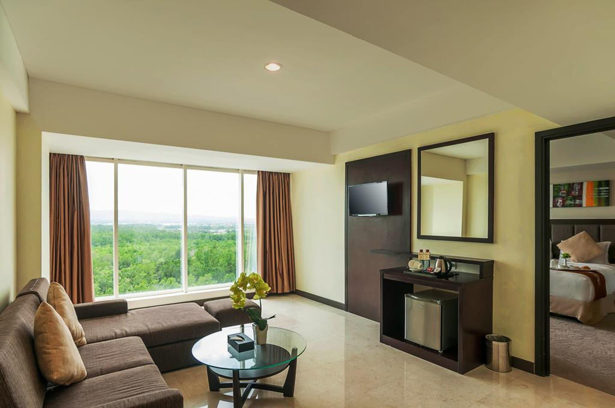 Claro Hotel Kendari Exterior foto